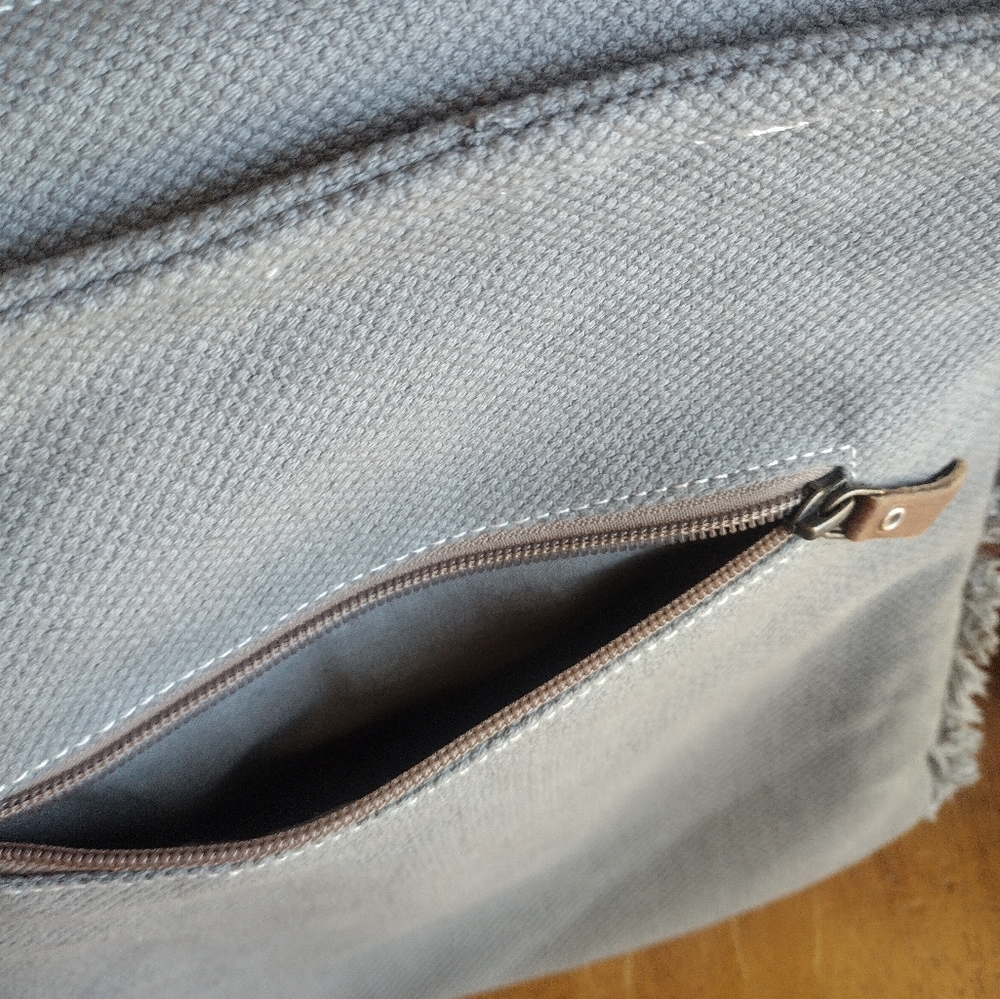 Myra Bag green crossbody purse - Picture 7 of 11